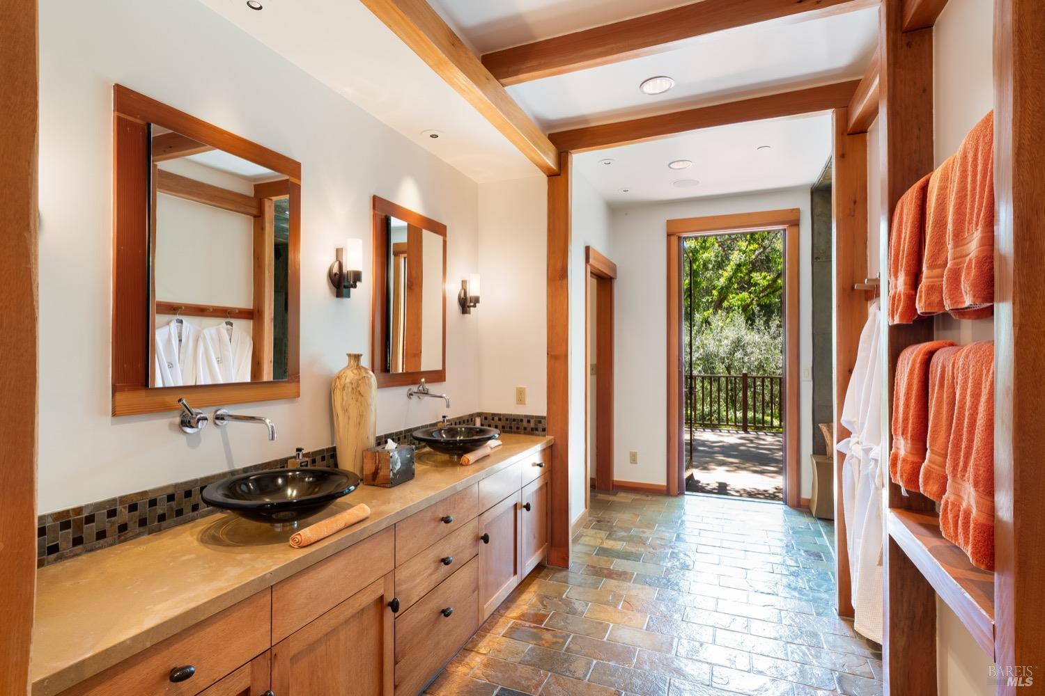 1250 Oakwood Lane St. Helena CA 94574