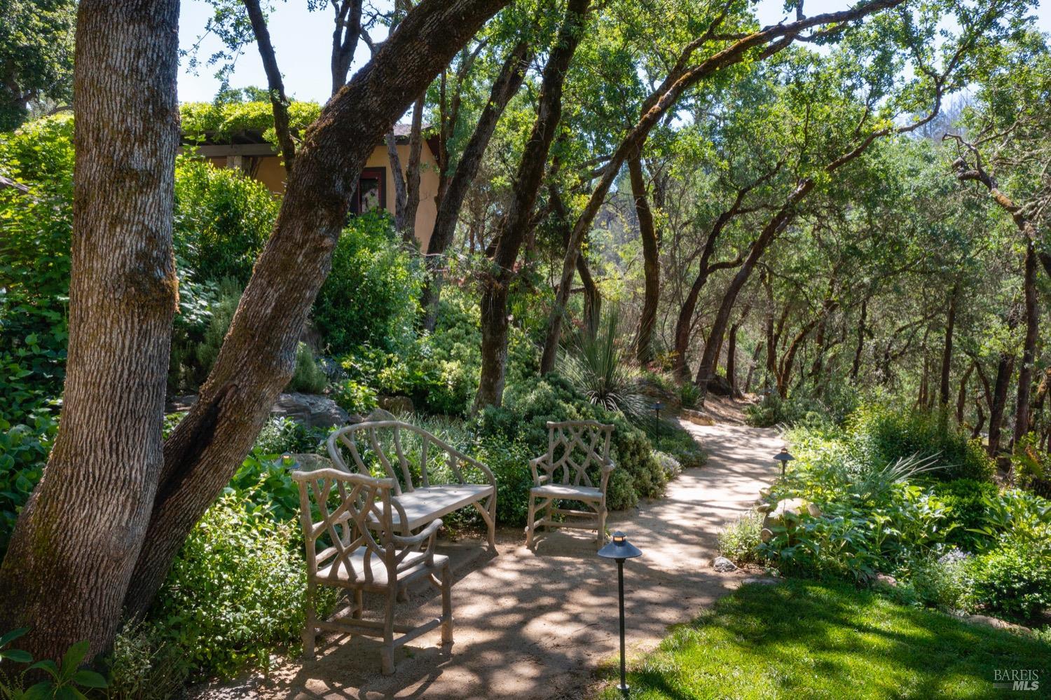 1250 Oakwood Lane St. Helena CA 94574
