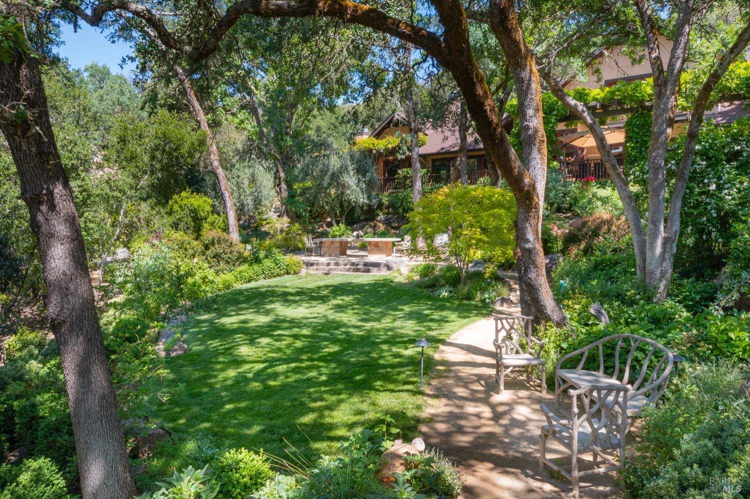 1250 Oakwood Lane St. Helena CA 94574