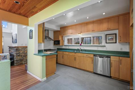 9695 Rio Vista Road Forestville CA 95436