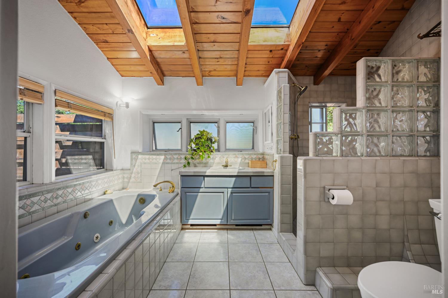 9695 Rio Vista Road Forestville CA 95436