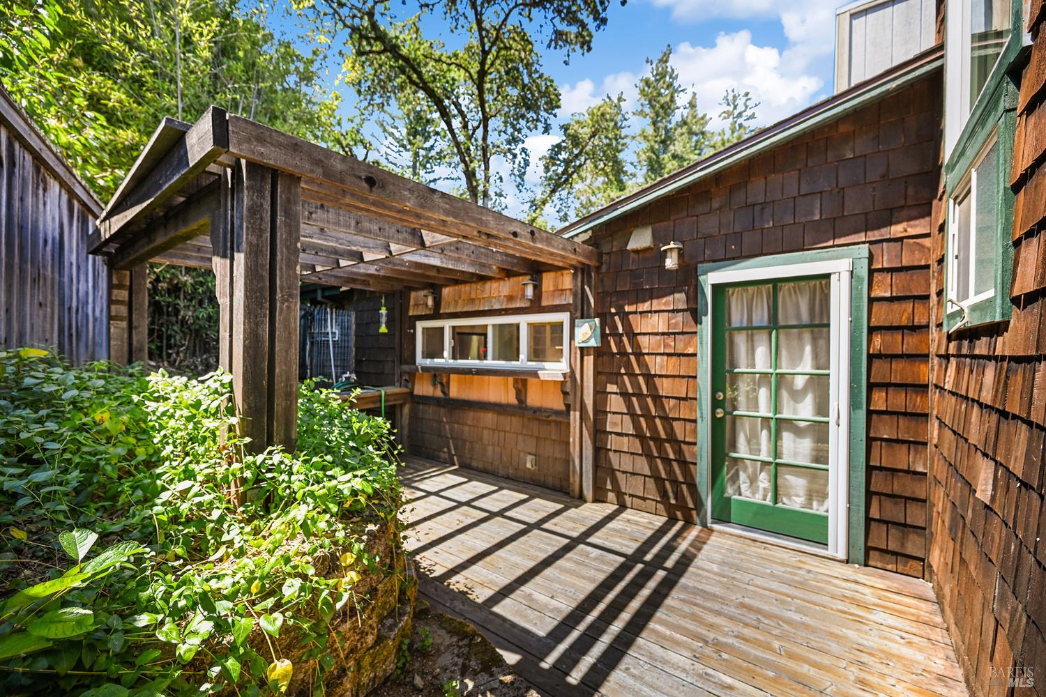 9695 Rio Vista Road Forestville CA 95436
