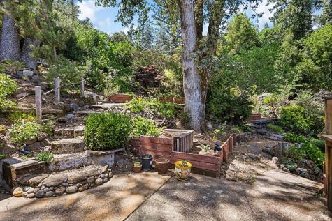 9695 Rio Vista Road Forestville CA 95436