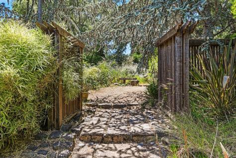 9695 Rio Vista Road Forestville CA 95436