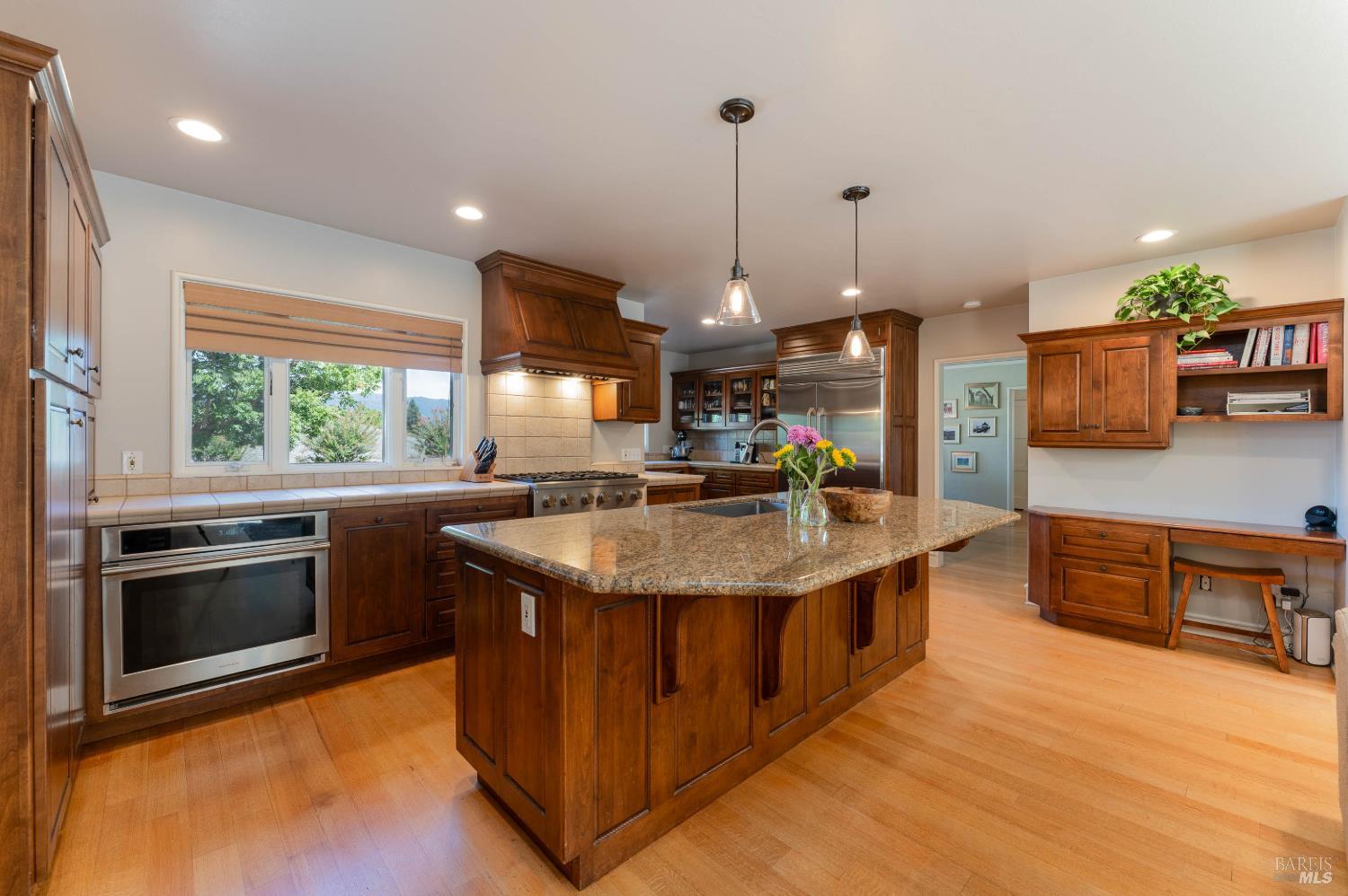 25 Highland Court Ukiah CA 95482