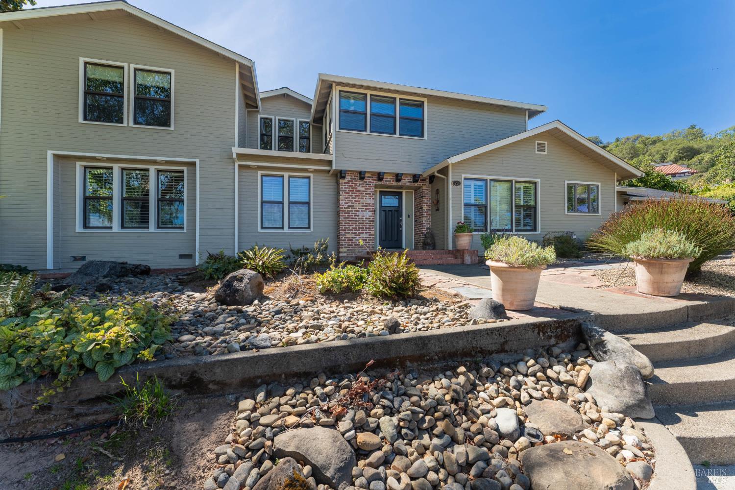 25 Highland Court Ukiah CA 95482