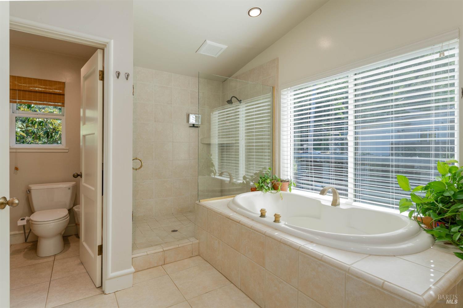 25 Highland Court Ukiah CA 95482