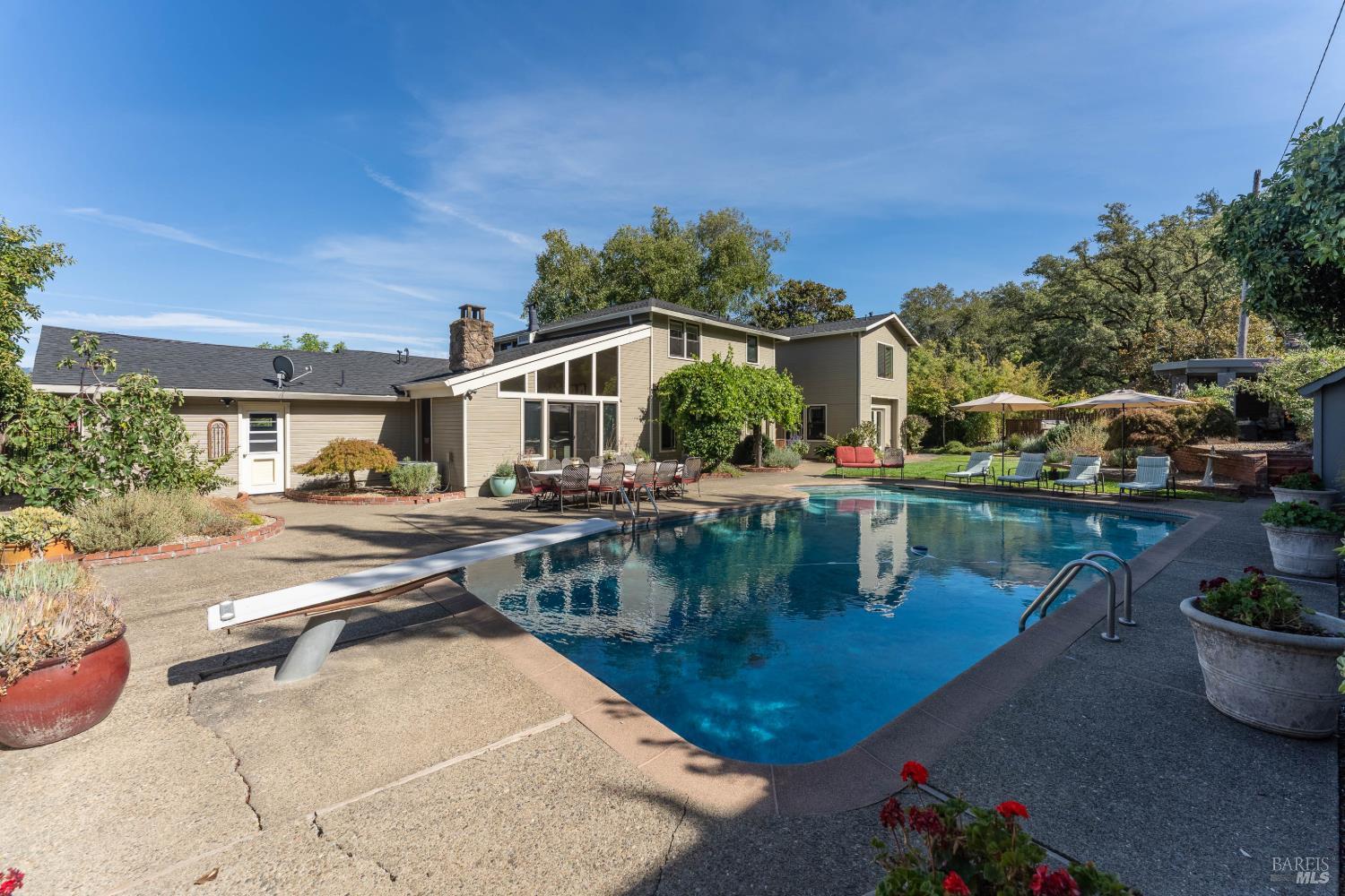 25 Highland Court Ukiah CA 95482