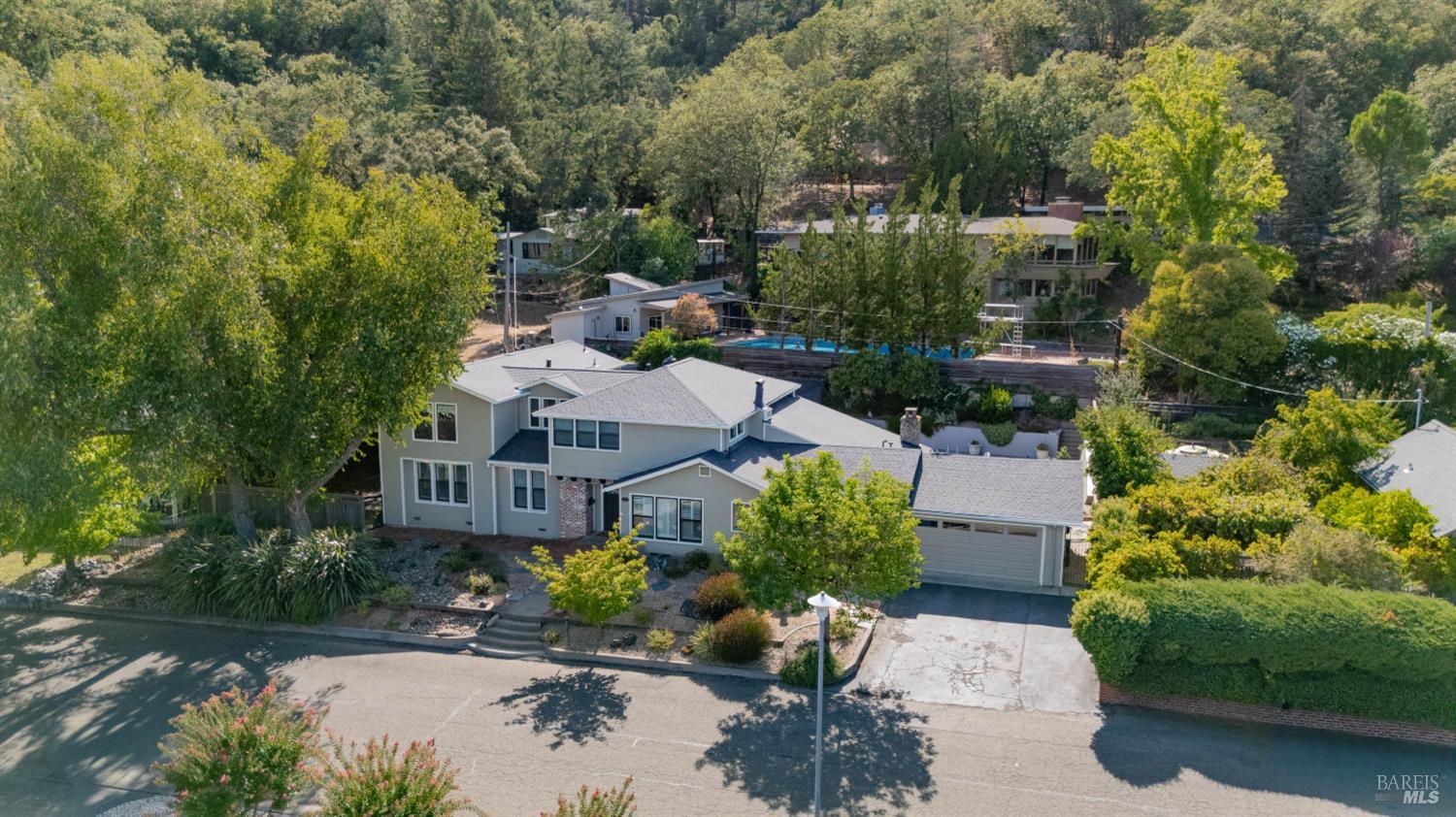 25 Highland Court Ukiah CA 95482