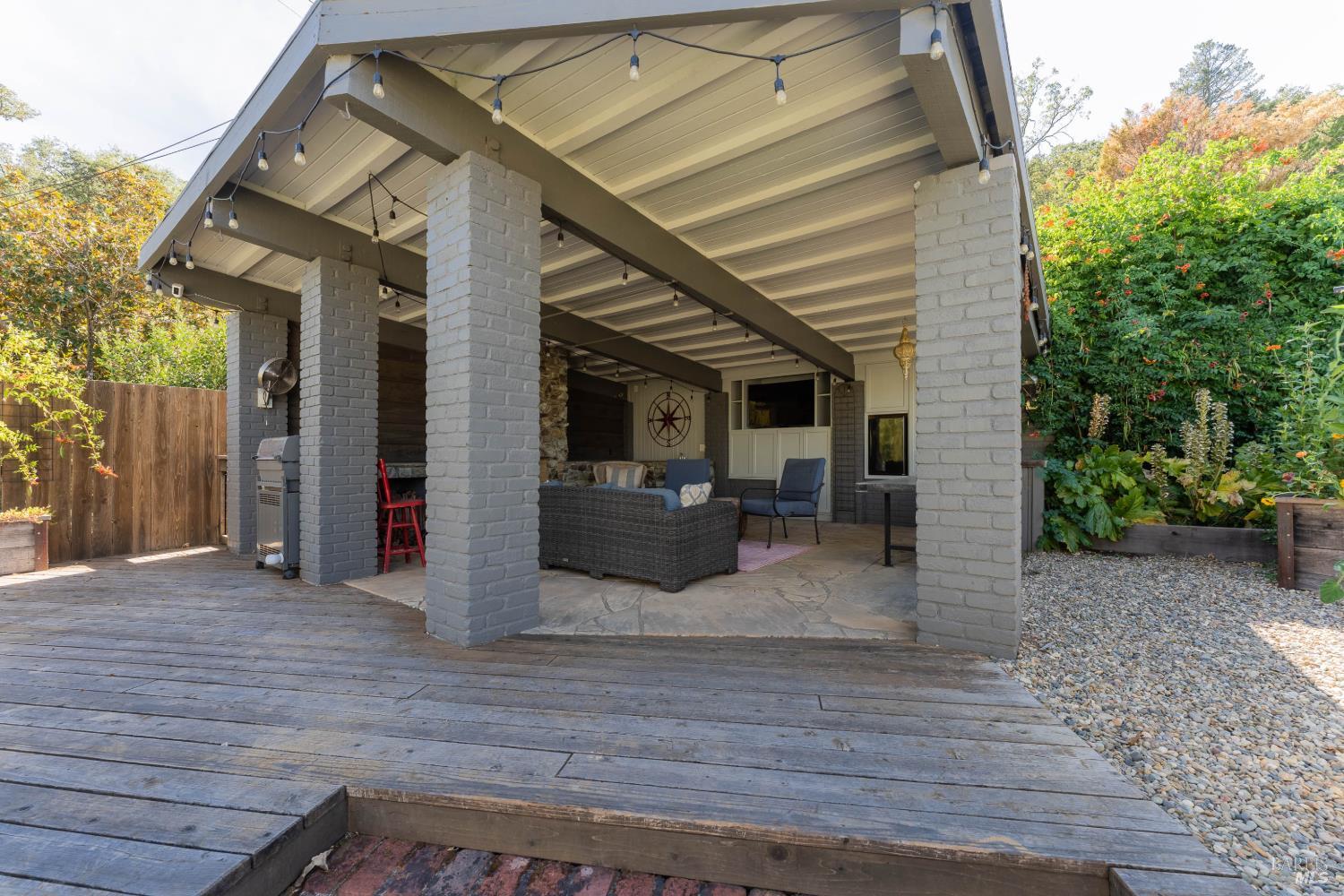 25 Highland Court Ukiah CA 95482