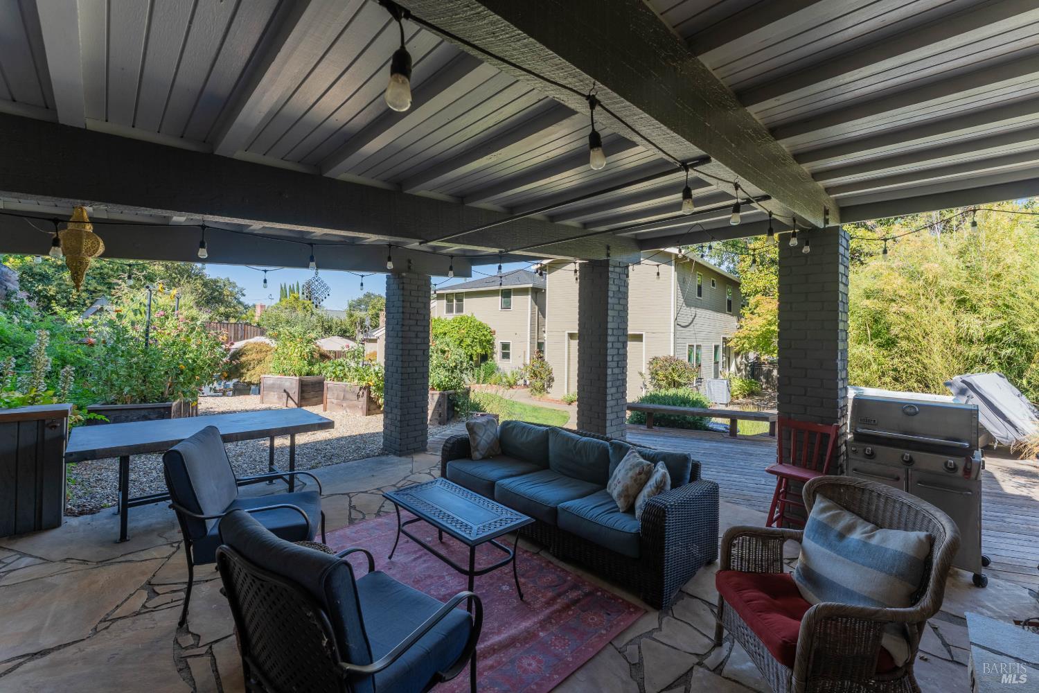 25 Highland Court Ukiah CA 95482