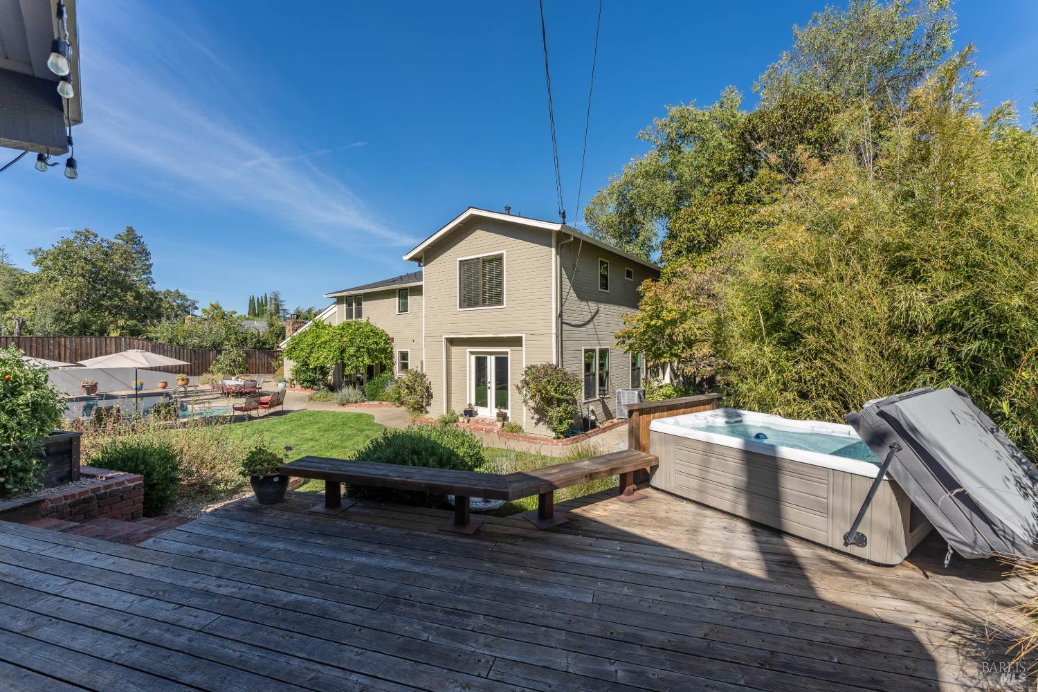 25 Highland Court Ukiah CA 95482