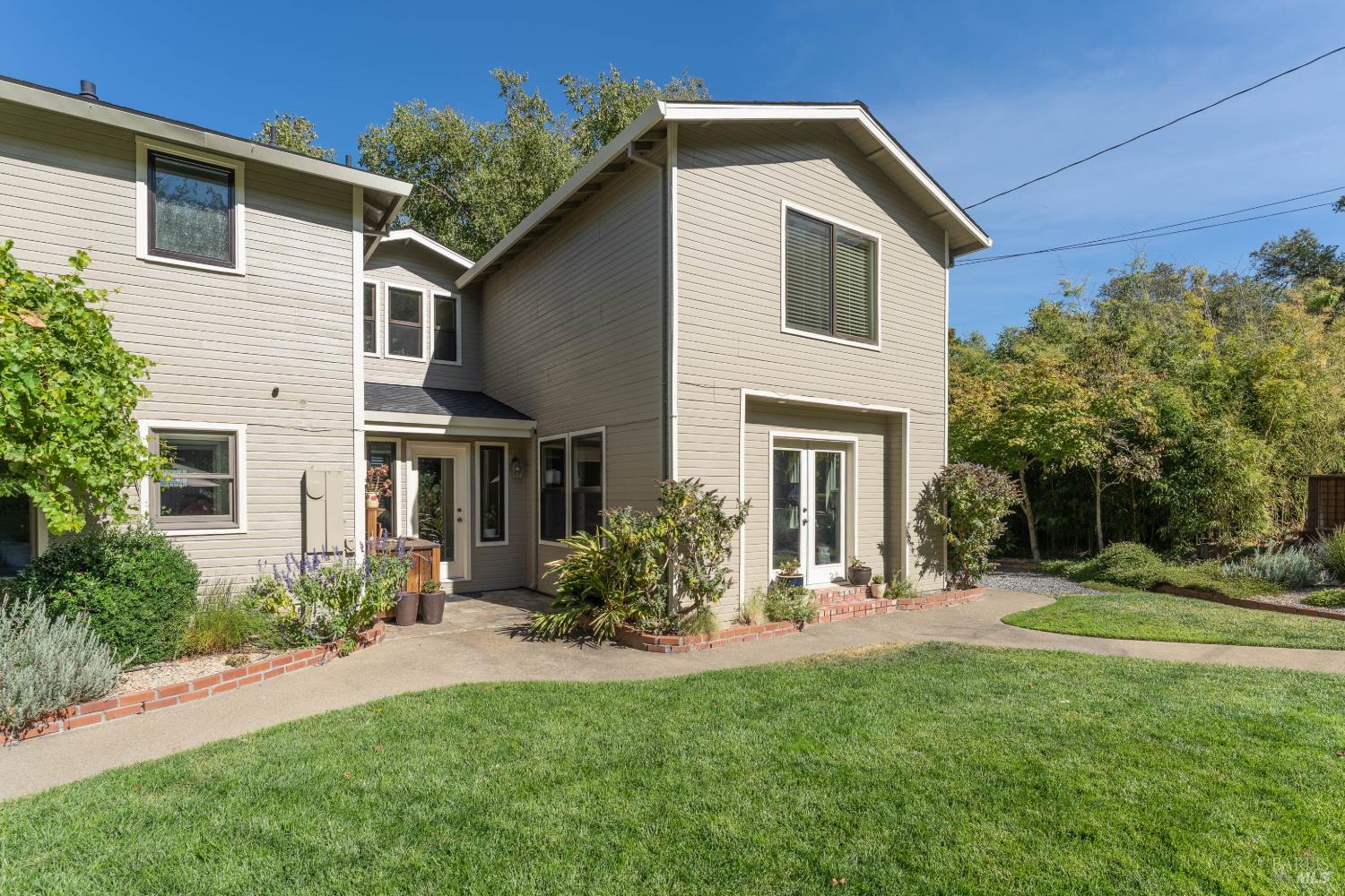 25 Highland Court Ukiah CA 95482