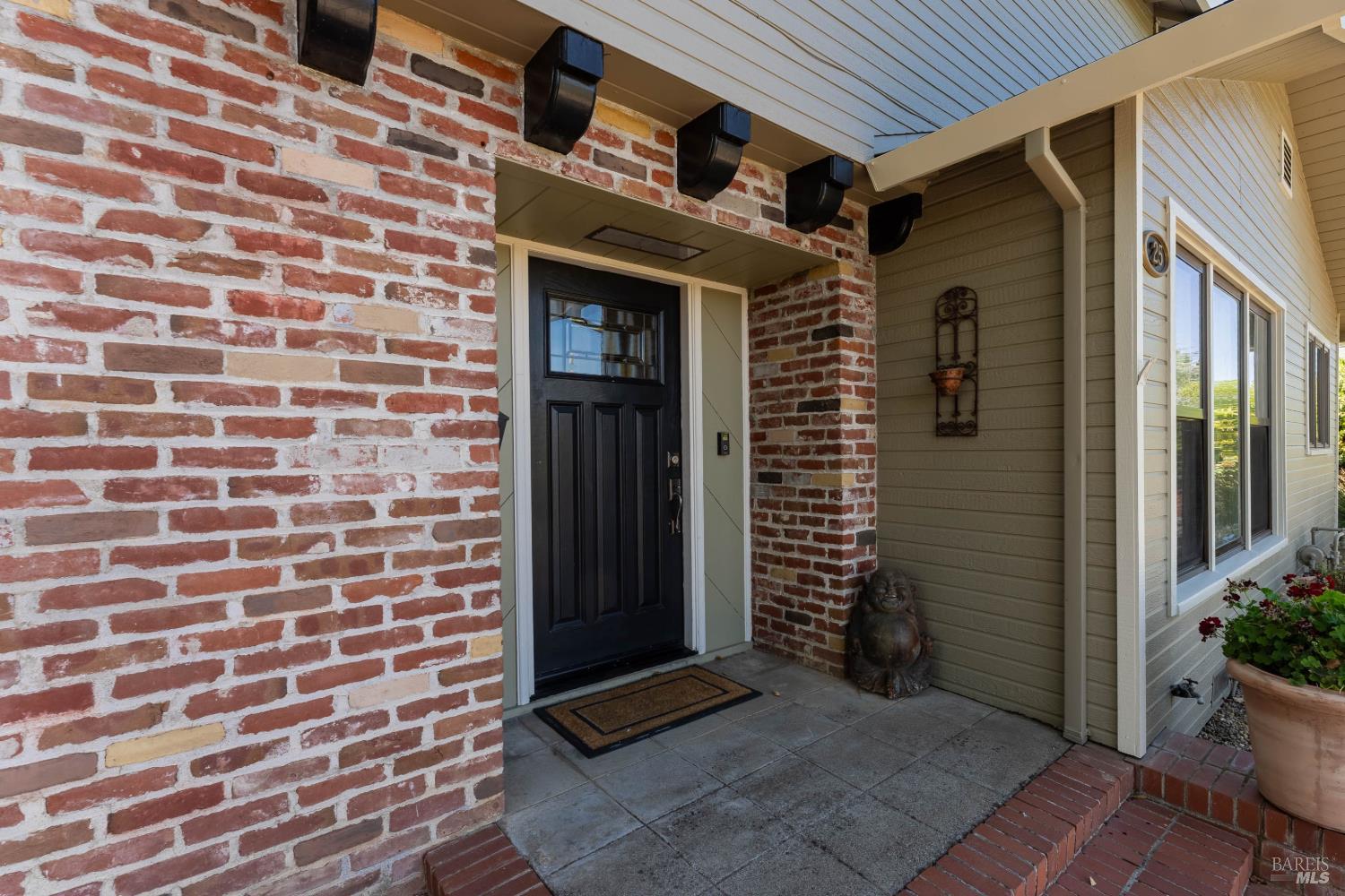 25 Highland Court Ukiah CA 95482