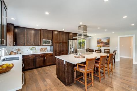 7309 Oakmont Drive Santa Rosa CA 95409