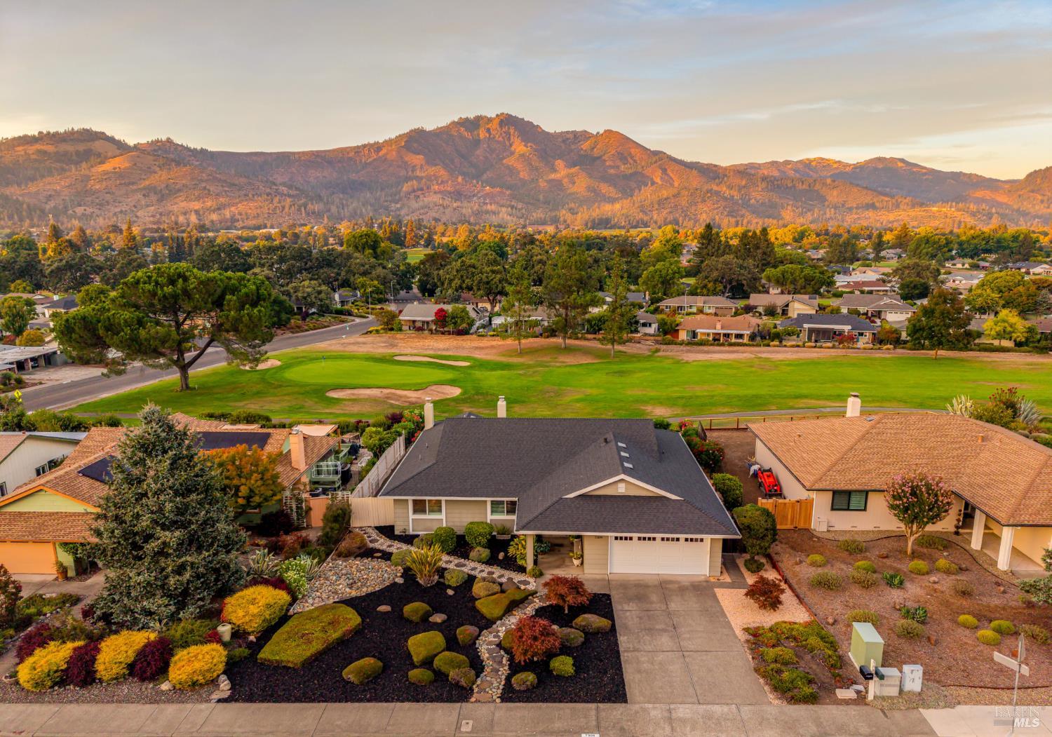 7309 Oakmont Drive Santa Rosa CA 95409