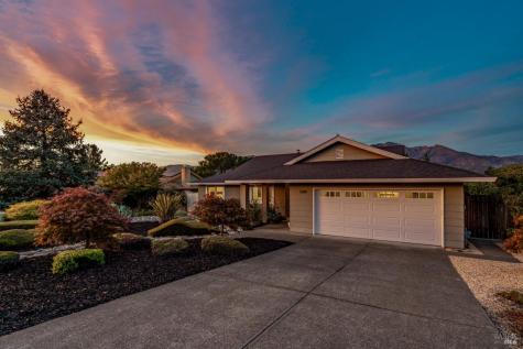 7309 Oakmont Drive Santa Rosa CA 95409