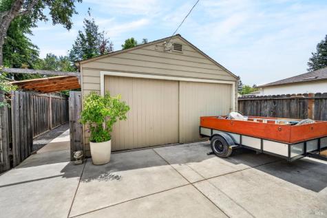 2022 Augustan Avenue Santa Rosa CA 95404
