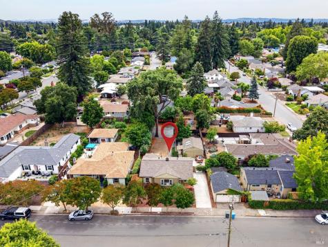 2022 Augustan Avenue Santa Rosa CA 95404