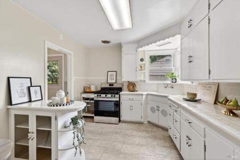 2022 Augustan Avenue Santa Rosa CA 95404