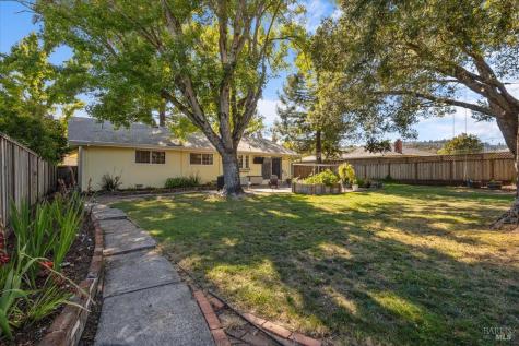 2216 Fremont Drive Santa Rosa CA 95409