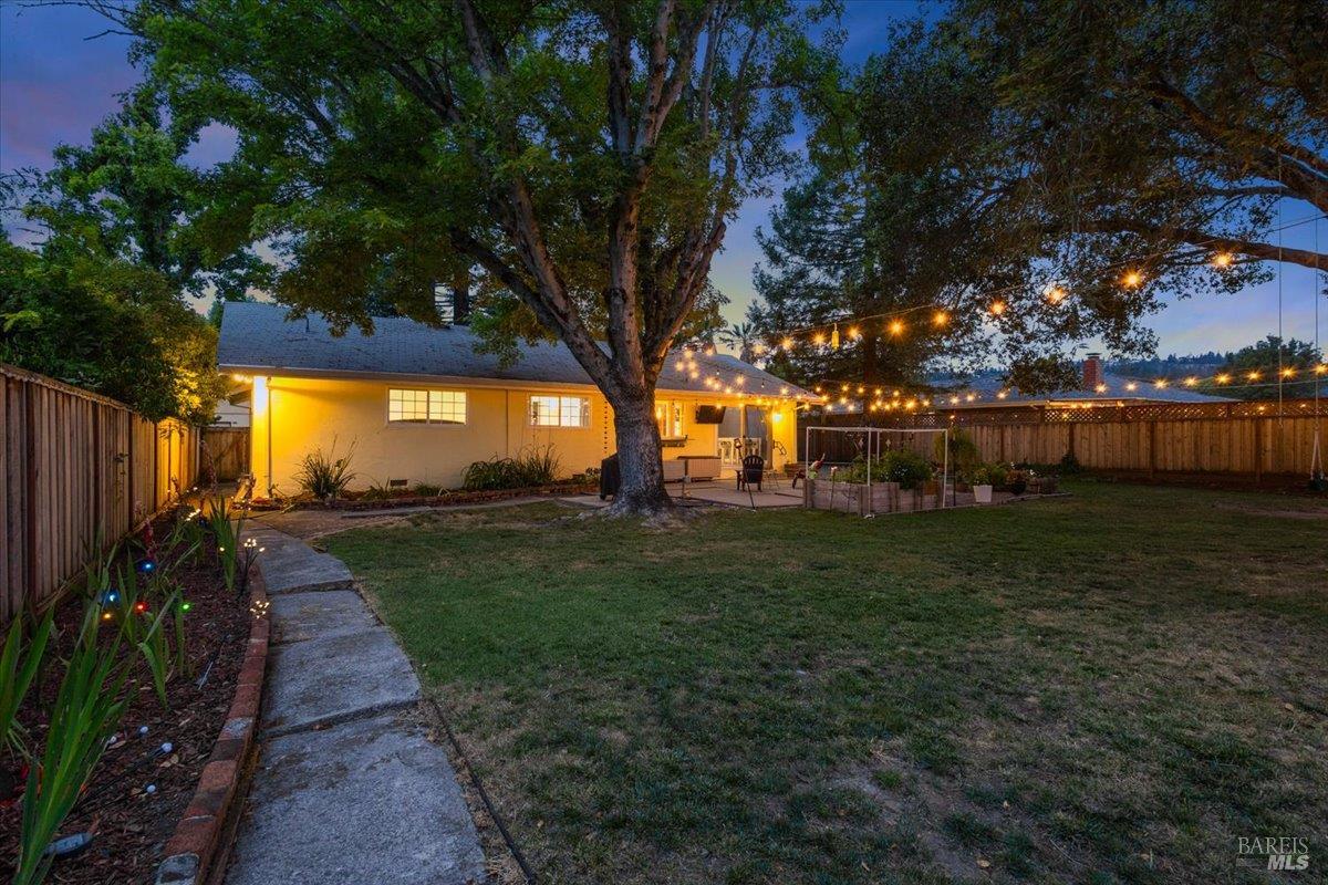 2216 Fremont Drive Santa Rosa CA 95409