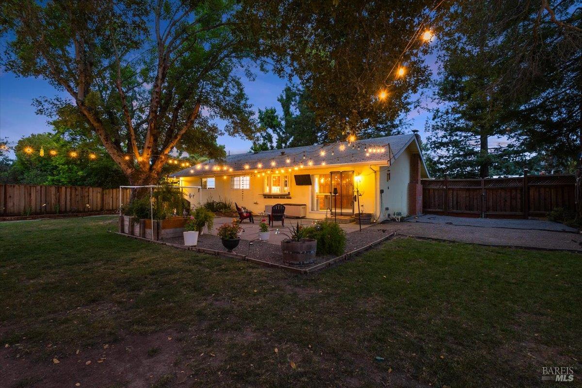 2216 Fremont Drive Santa Rosa CA 95409