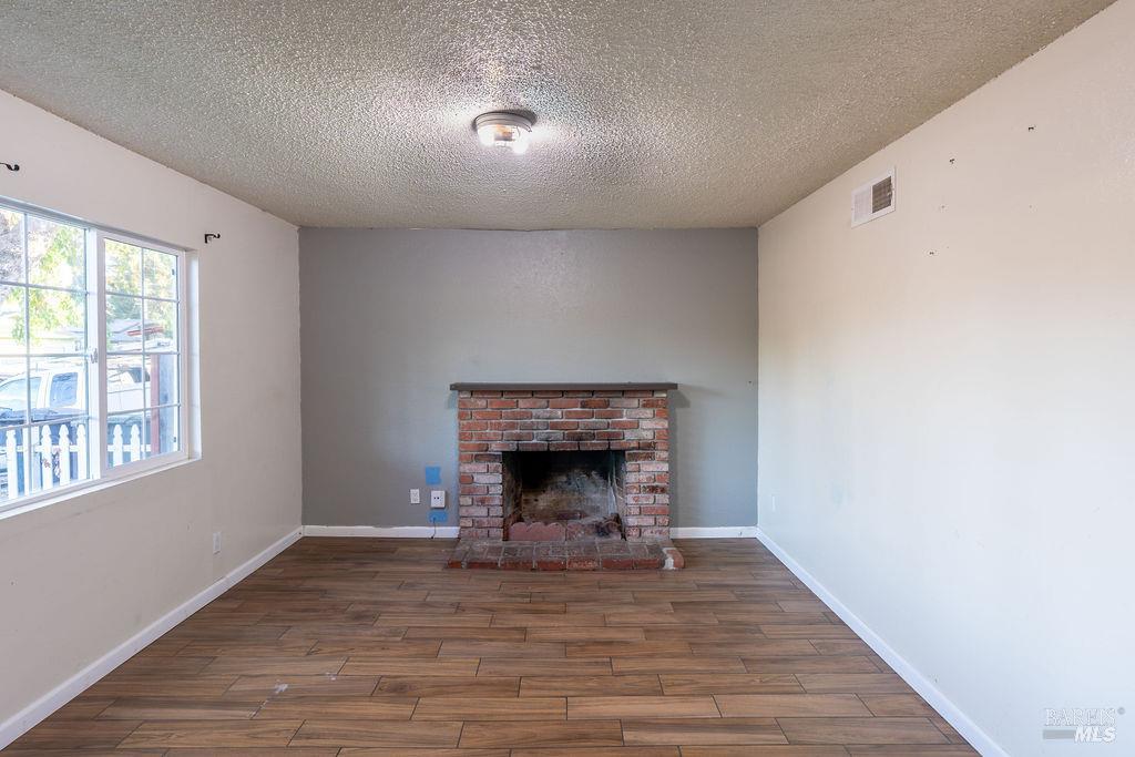 1079 Odell Lane Santa Rosa CA 95407