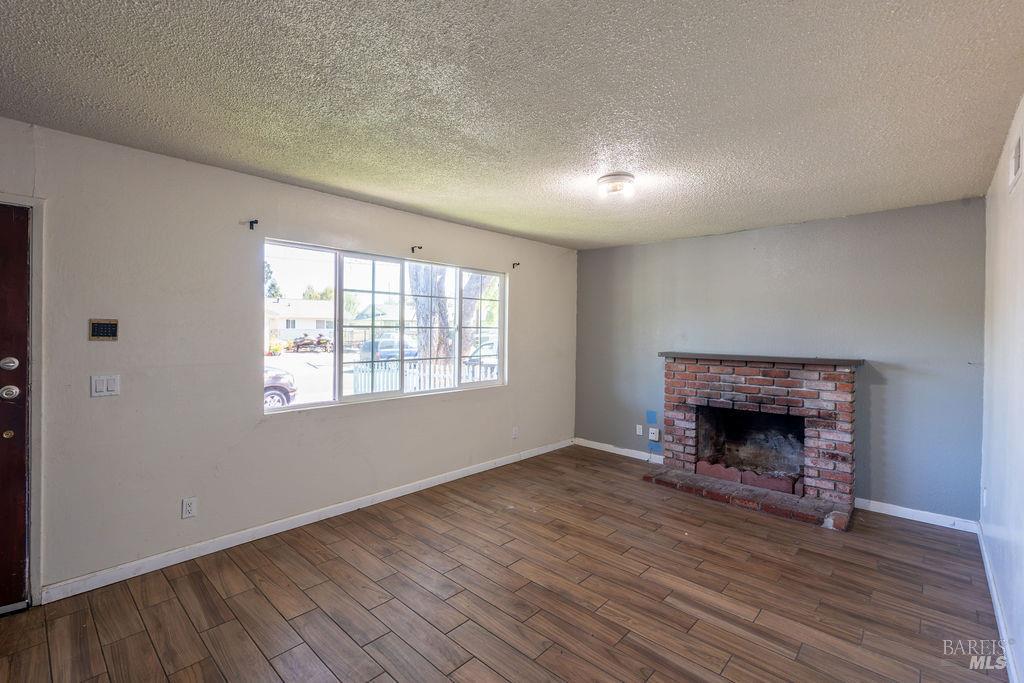 1079 Odell Lane Santa Rosa CA 95407