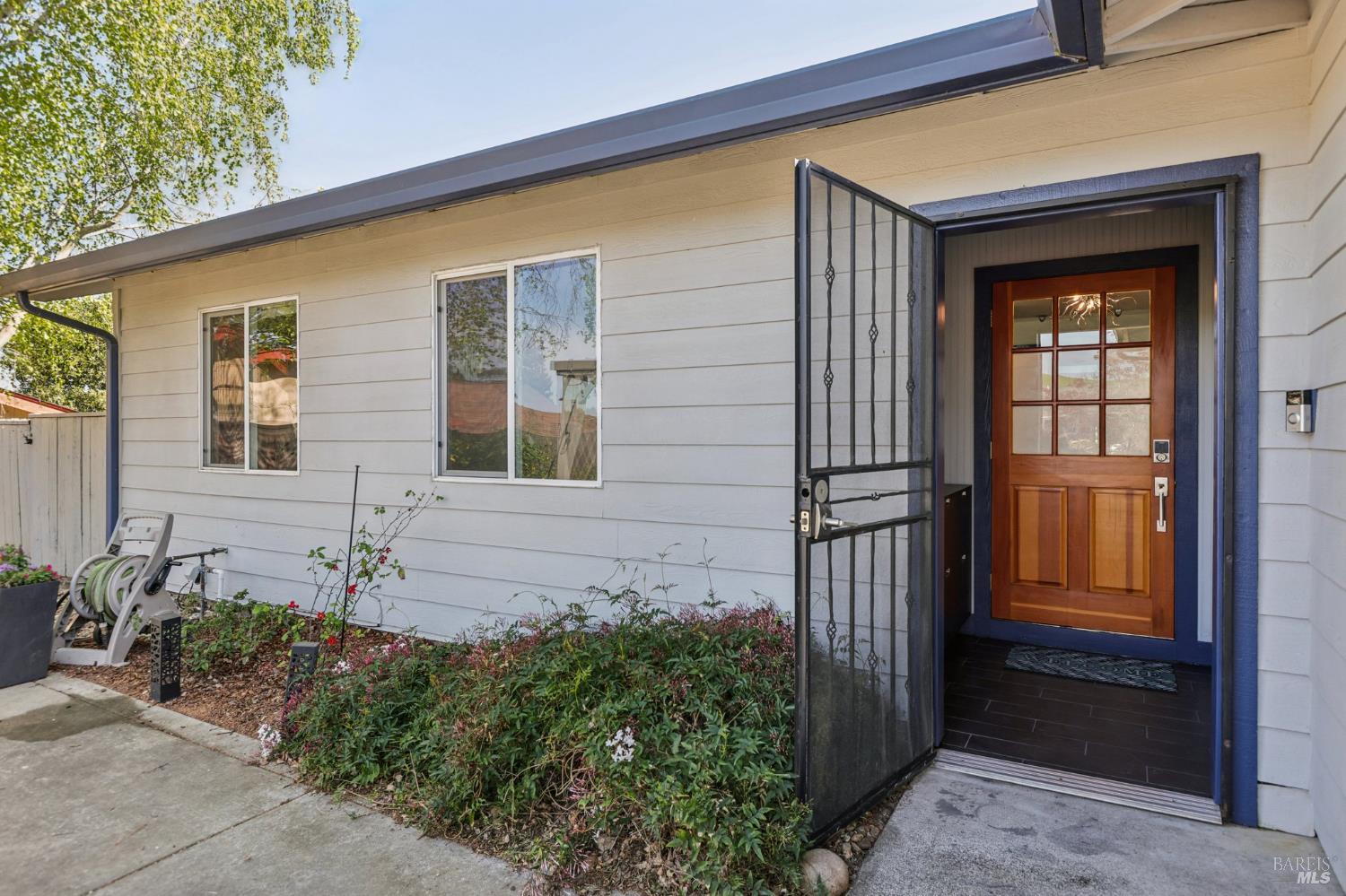 212 Eaton Court Benicia CA 94510