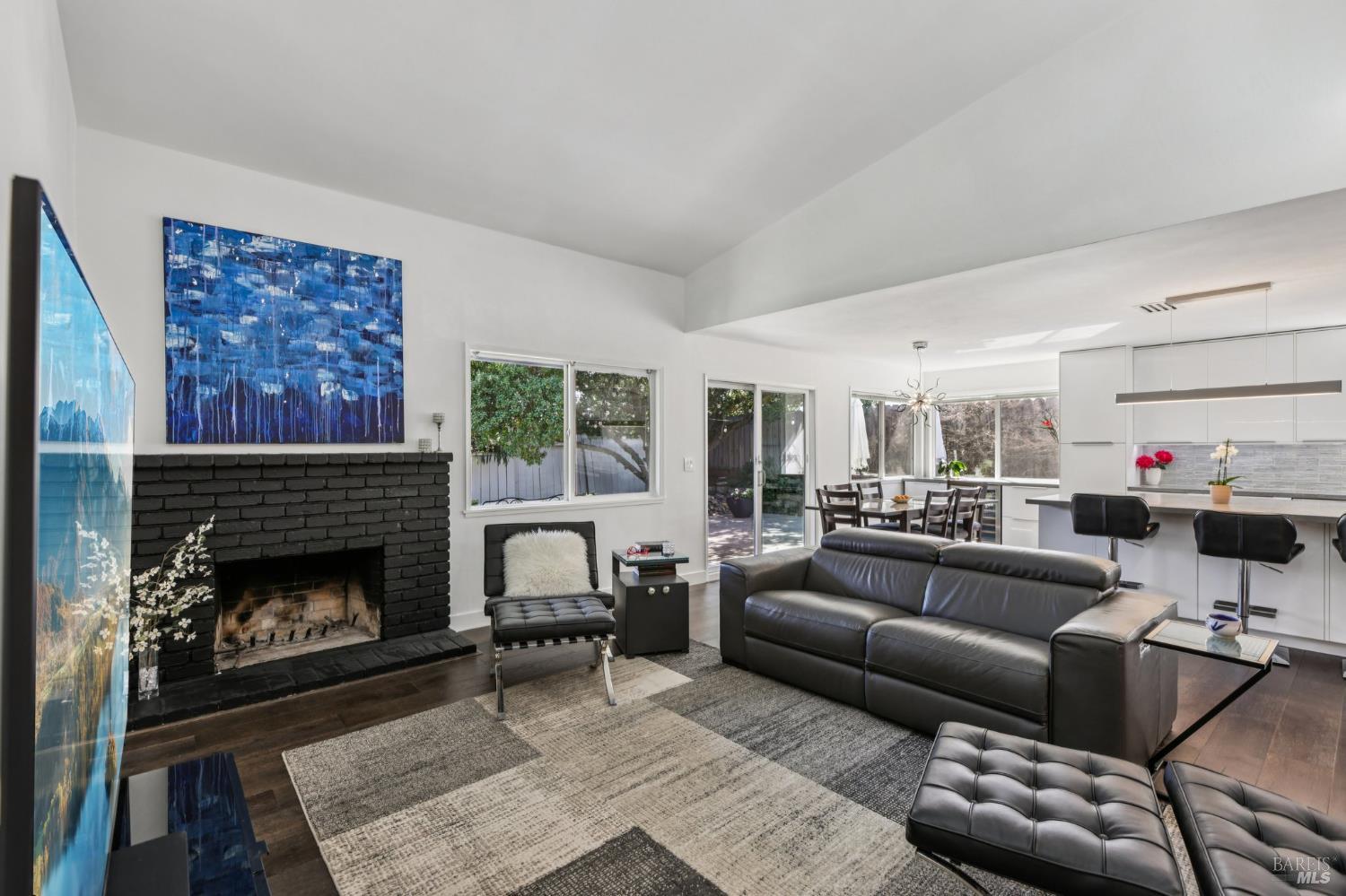 212 Eaton Court Benicia CA 94510
