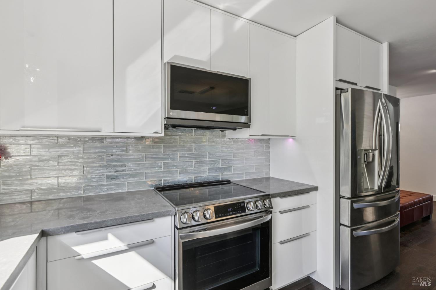 212 Eaton Court Benicia CA 94510