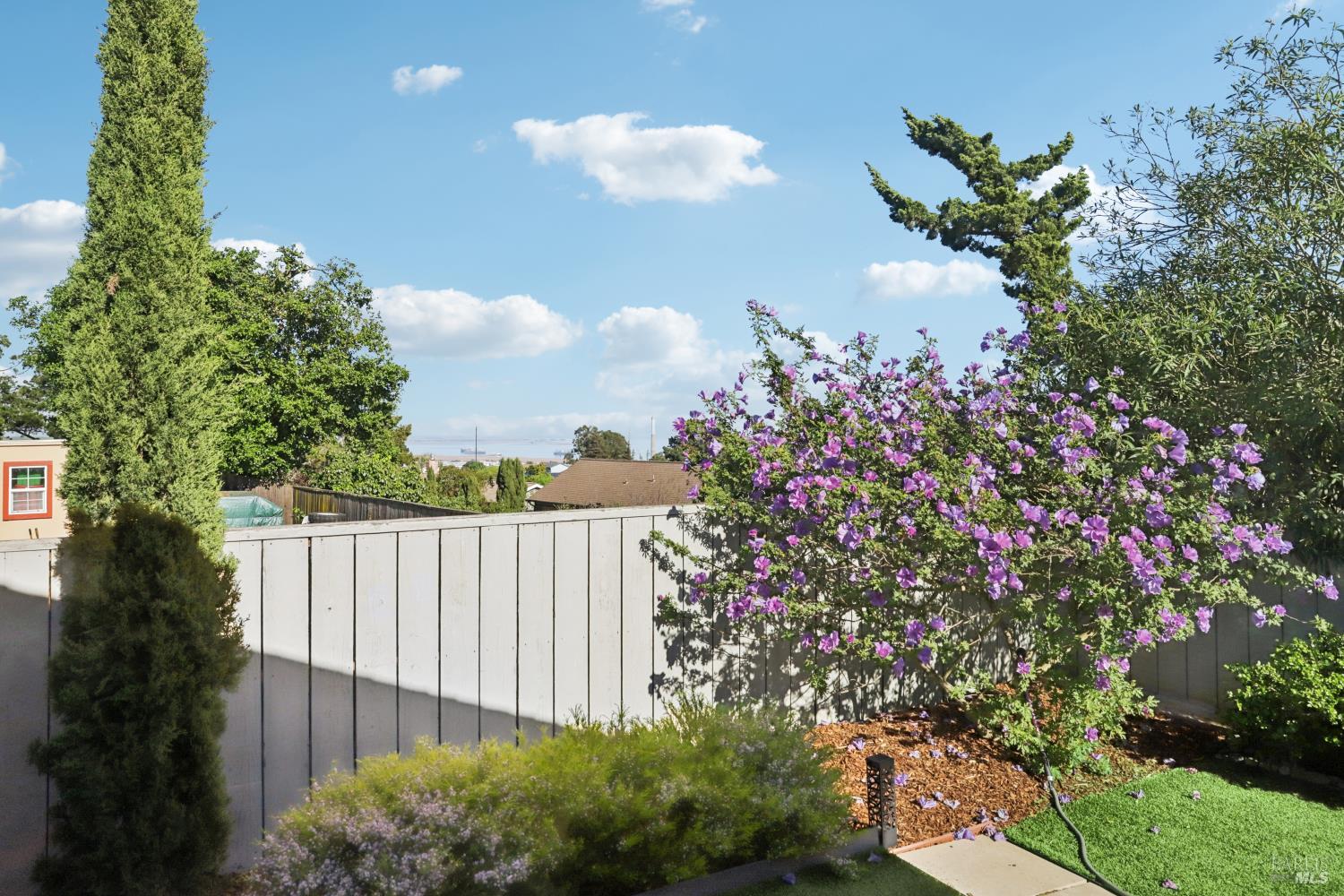 212 Eaton Court Benicia CA 94510