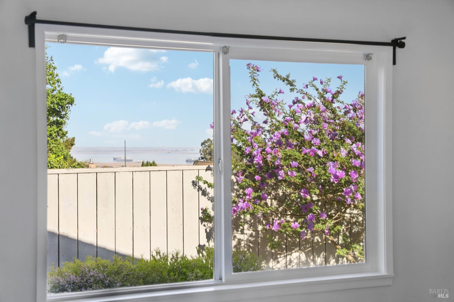 212 Eaton Court Benicia CA 94510