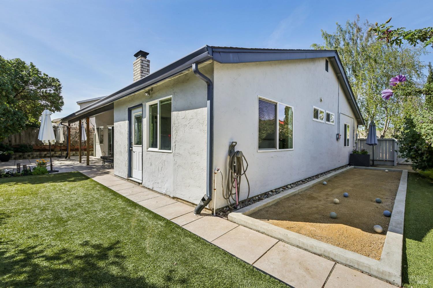 212 Eaton Court Benicia CA 94510