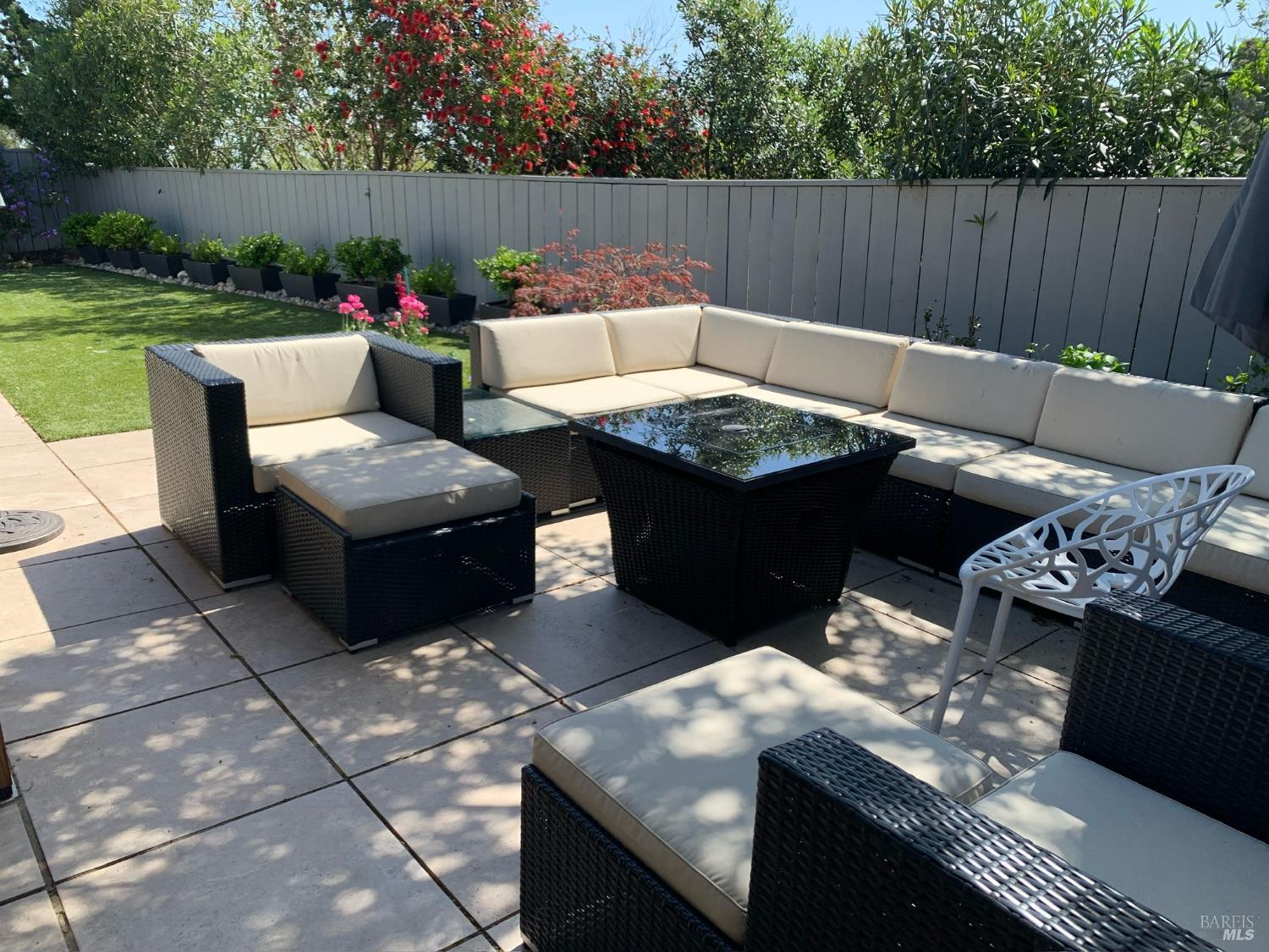 212 Eaton Court Benicia CA 94510