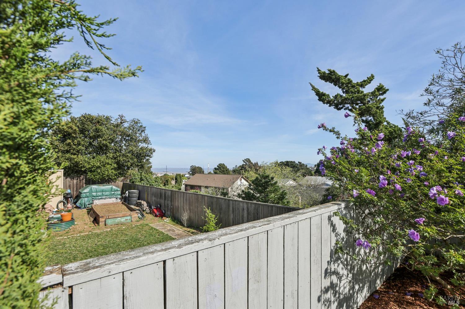 212 Eaton Court Benicia CA 94510