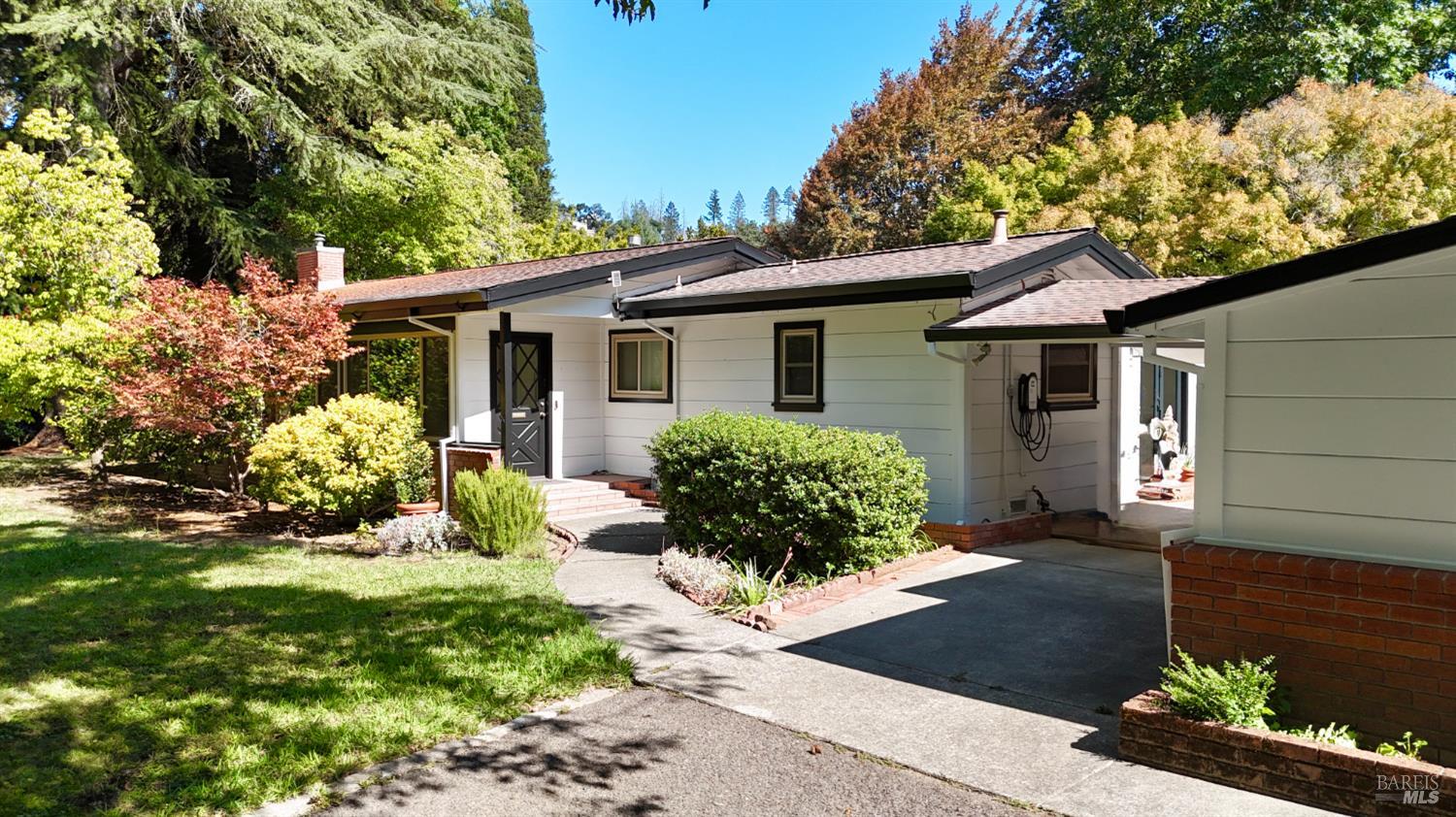 109 Glass Mountain Lane St. Helena CA 94574