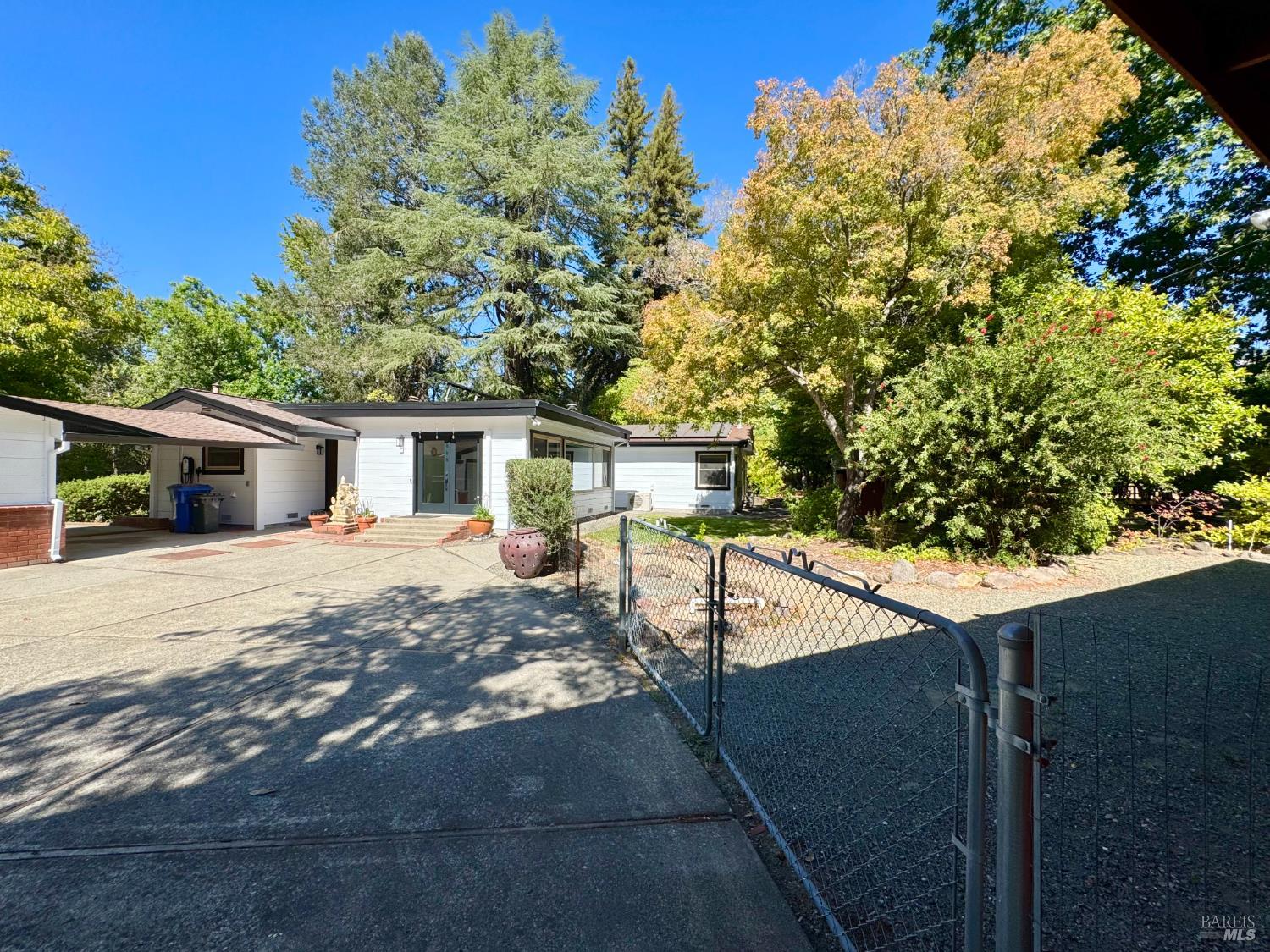 109 Glass Mountain Lane St. Helena CA 94574