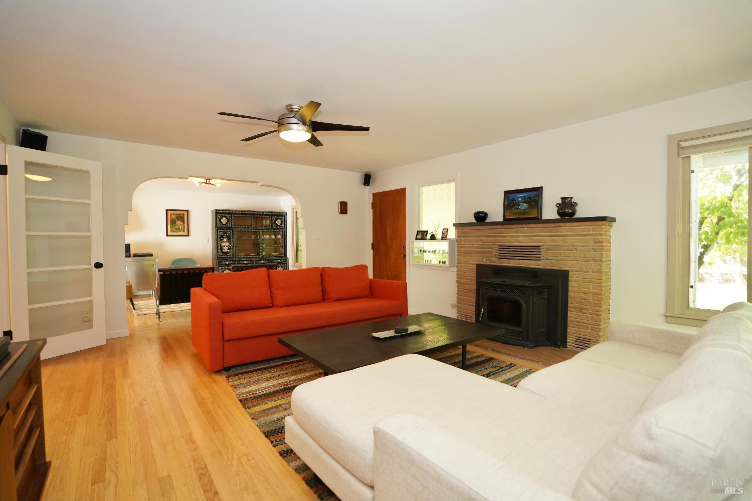 109 Glass Mountain Lane St. Helena CA 94574