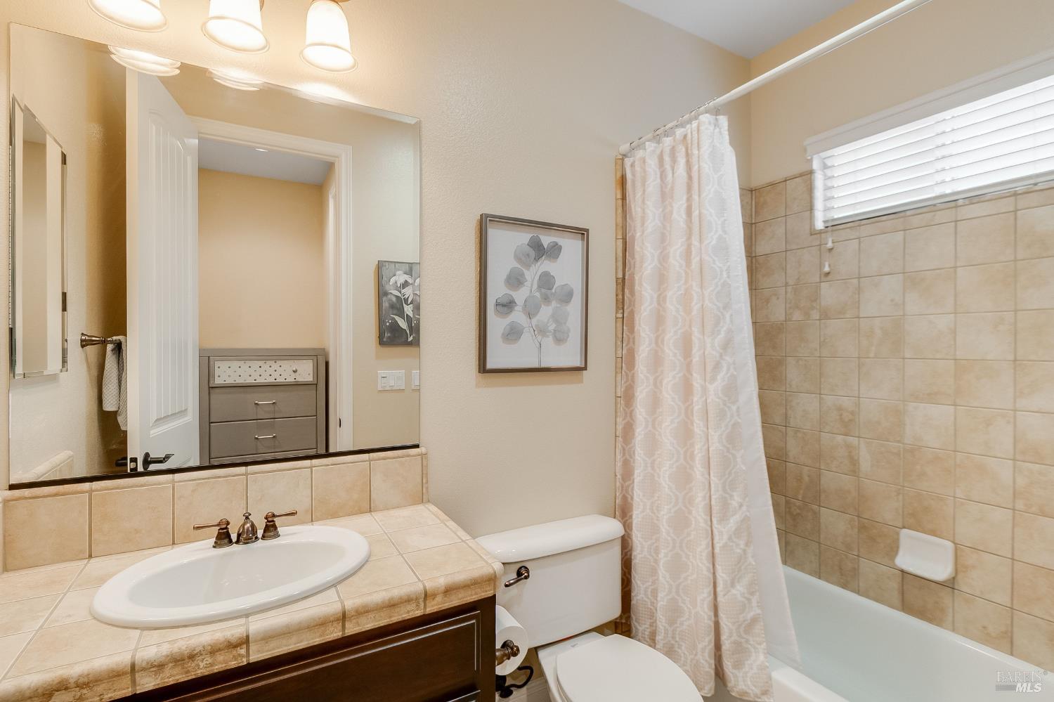 612 Via De Bella Fairfield CA 94534