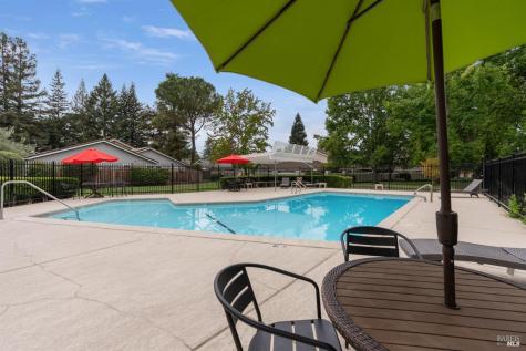 1812 Arroyo Sierra Circle Santa Rosa CA 95405