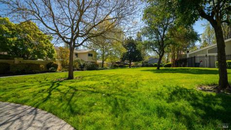 1812 Arroyo Sierra Circle Santa Rosa CA 95405