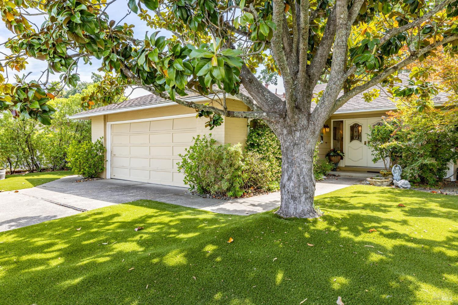 7569 Oak Leaf Drive Santa Rosa CA 95409