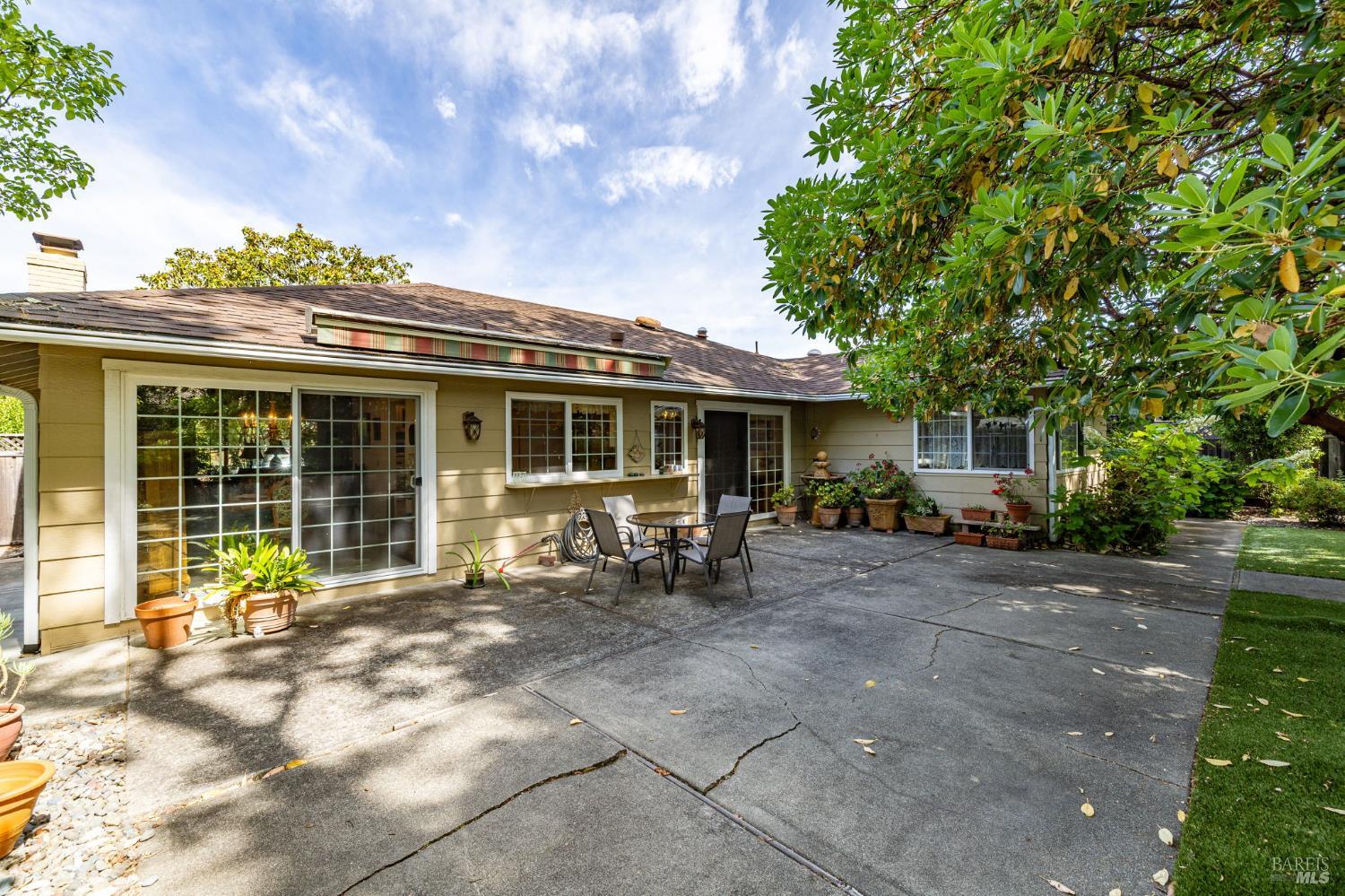 7569 Oak Leaf Drive Santa Rosa CA 95409