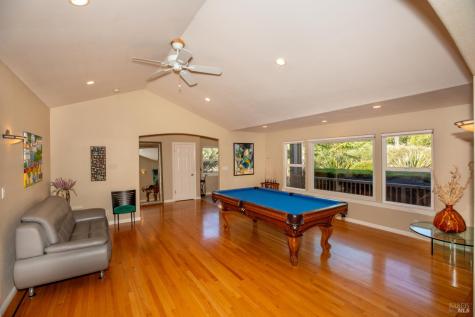 7135 Baker Lane Sebastopol CA 95472
