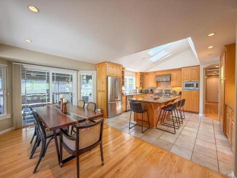 7135 Baker Lane Sebastopol CA 95472