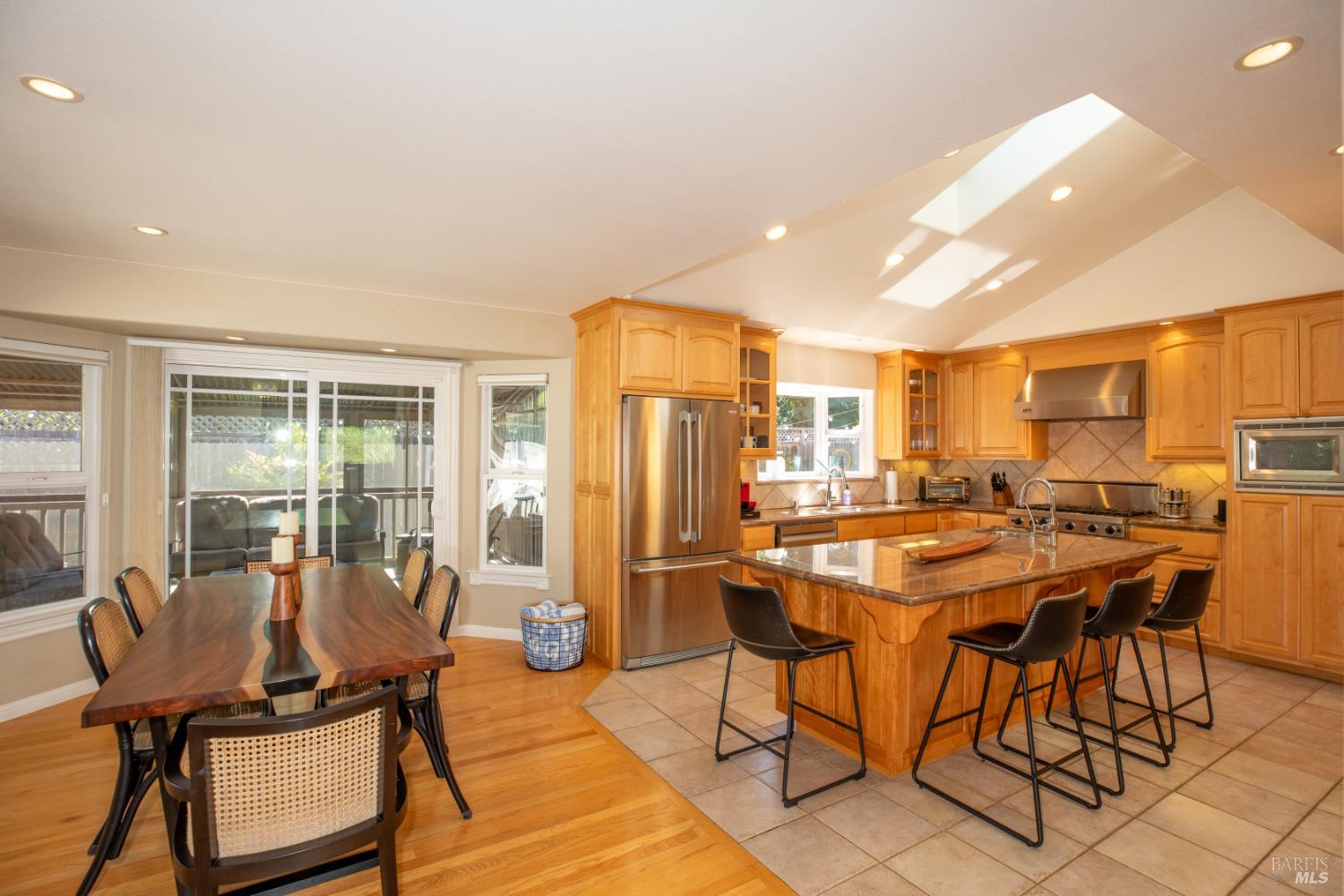 7135 Baker Lane Sebastopol CA 95472