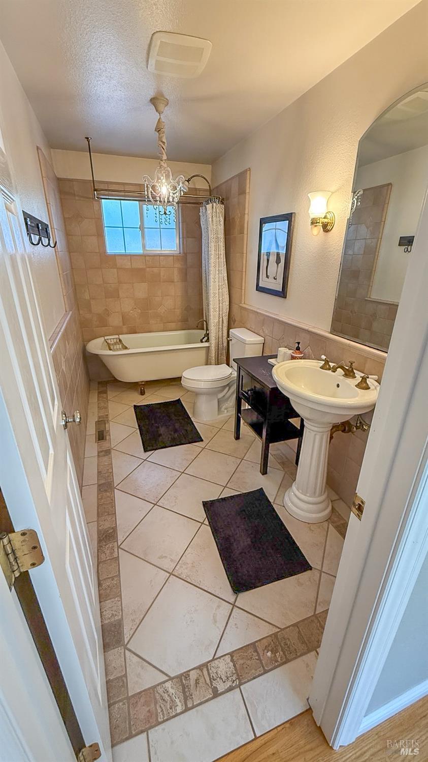 7135 Baker Lane Sebastopol CA 95472