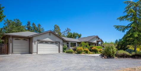 7135 Baker Lane Sebastopol CA 95472